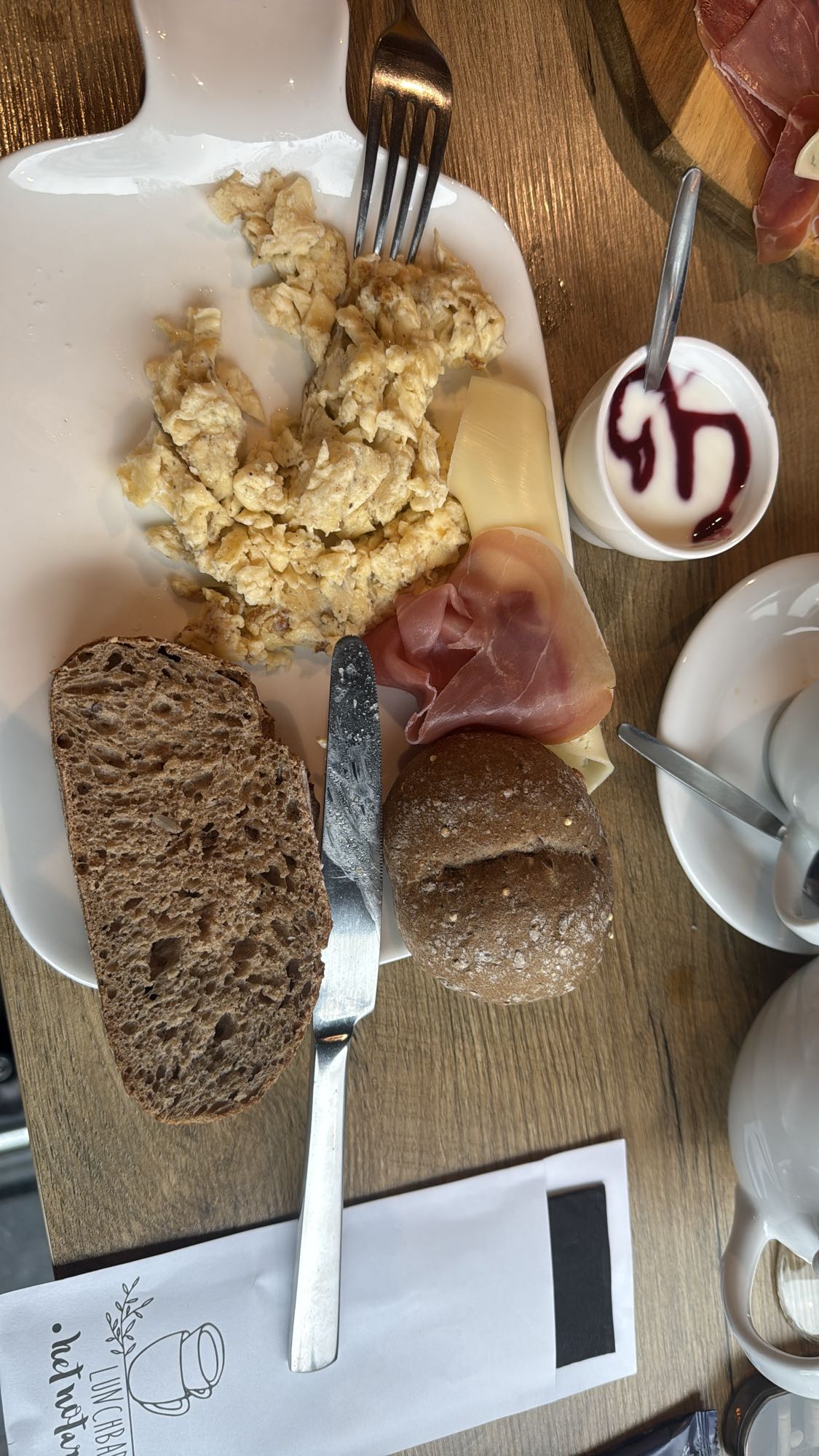 Hollands ontbijt bord