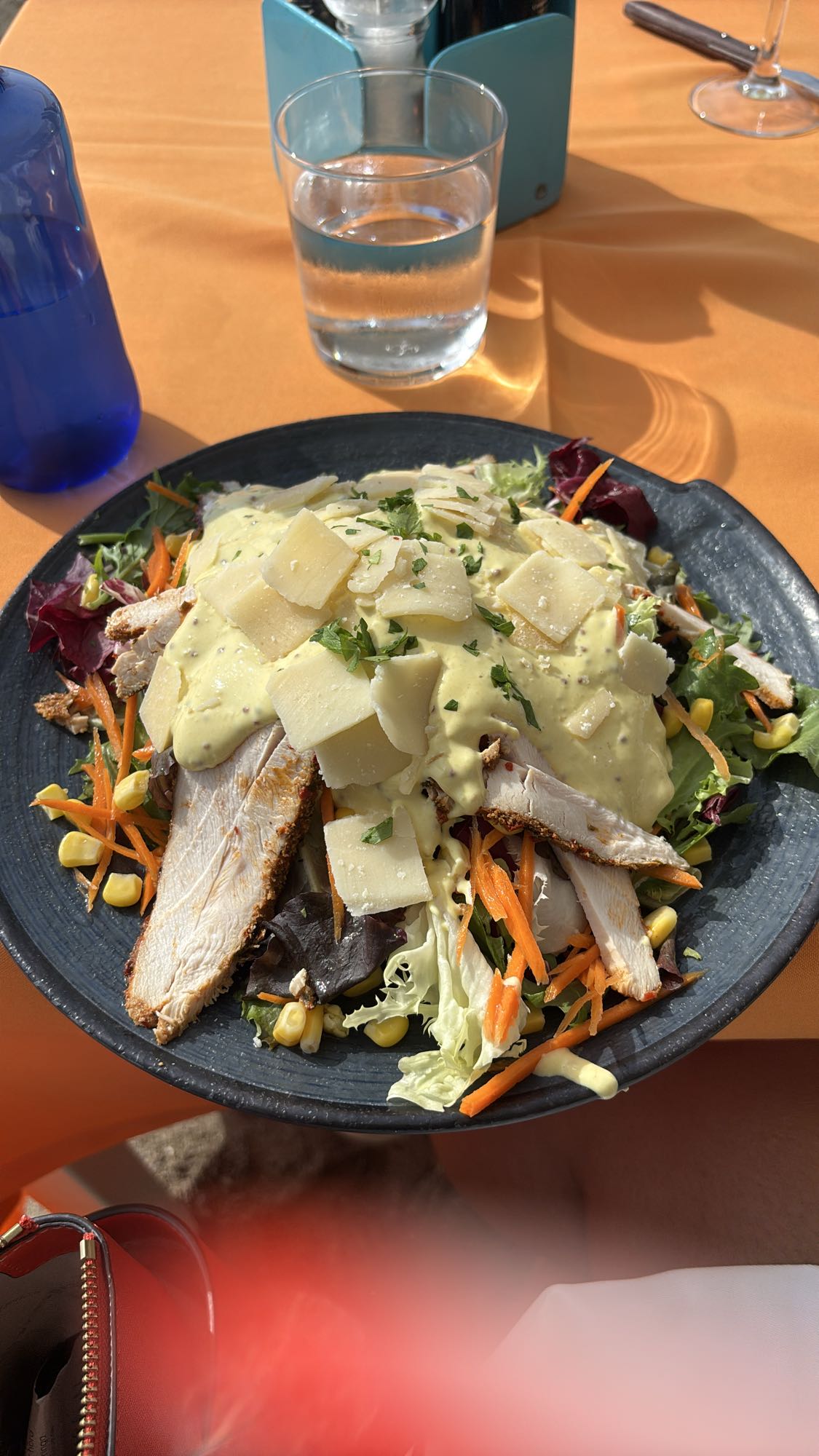 Kycklingsallad med dressing