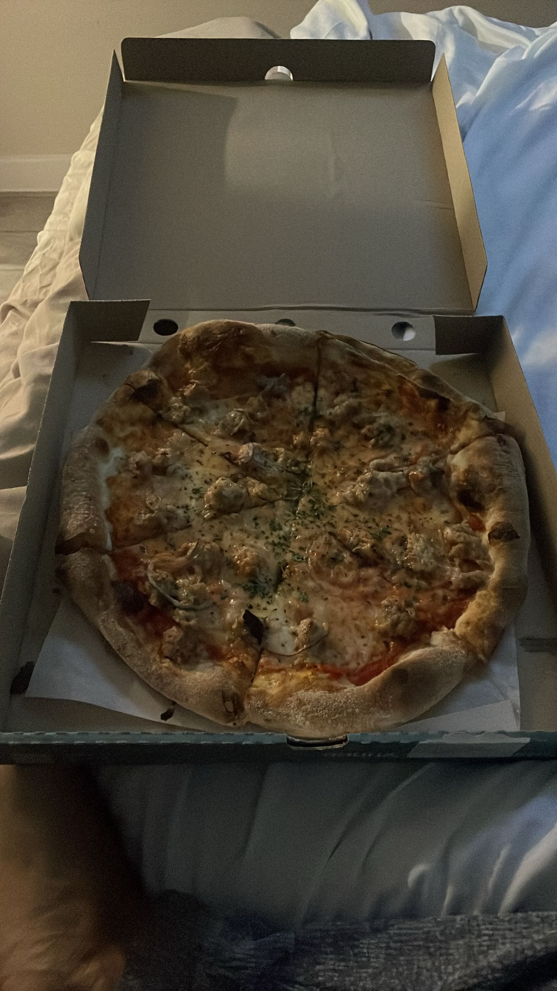 пицца с курицей и сыром