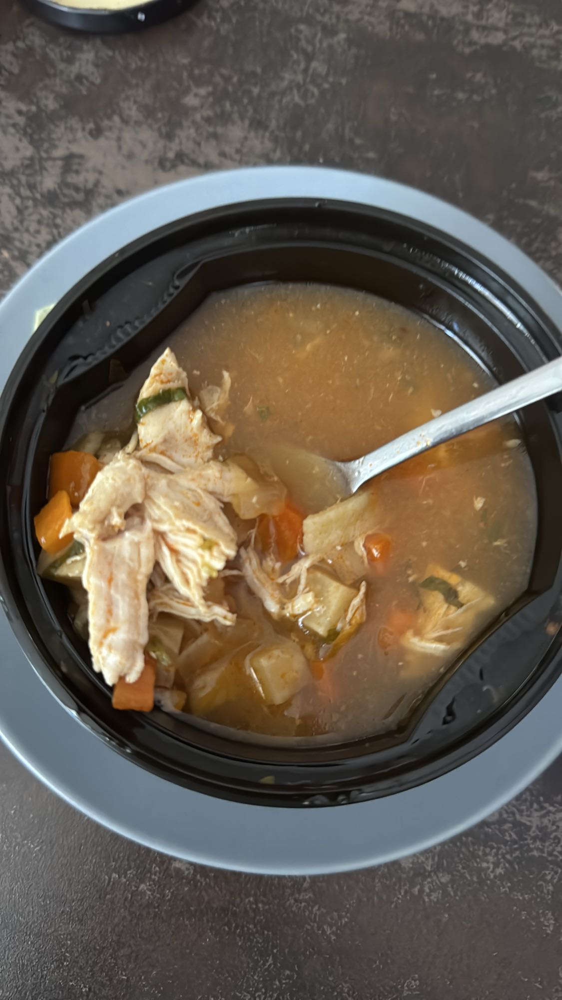 Supă de pui cu legume