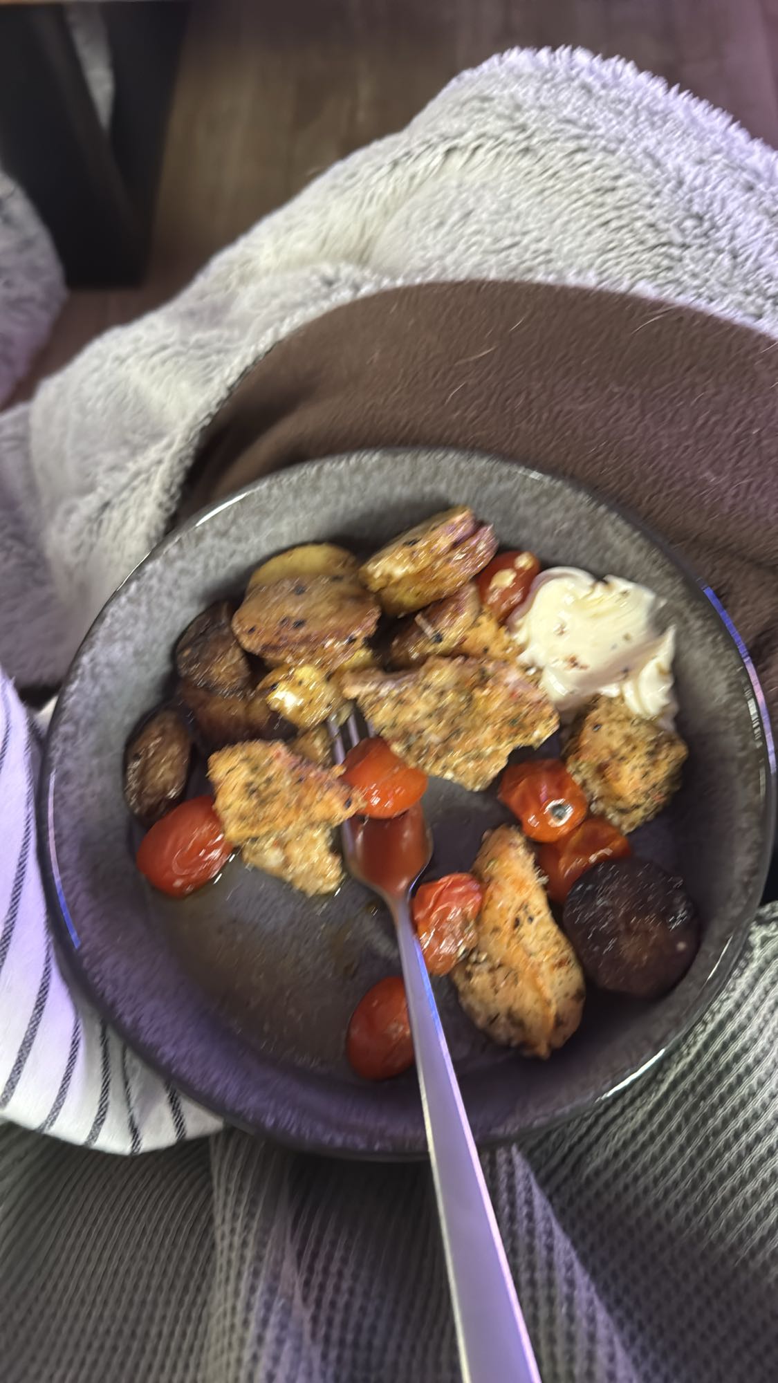 Kip met groenten en saus