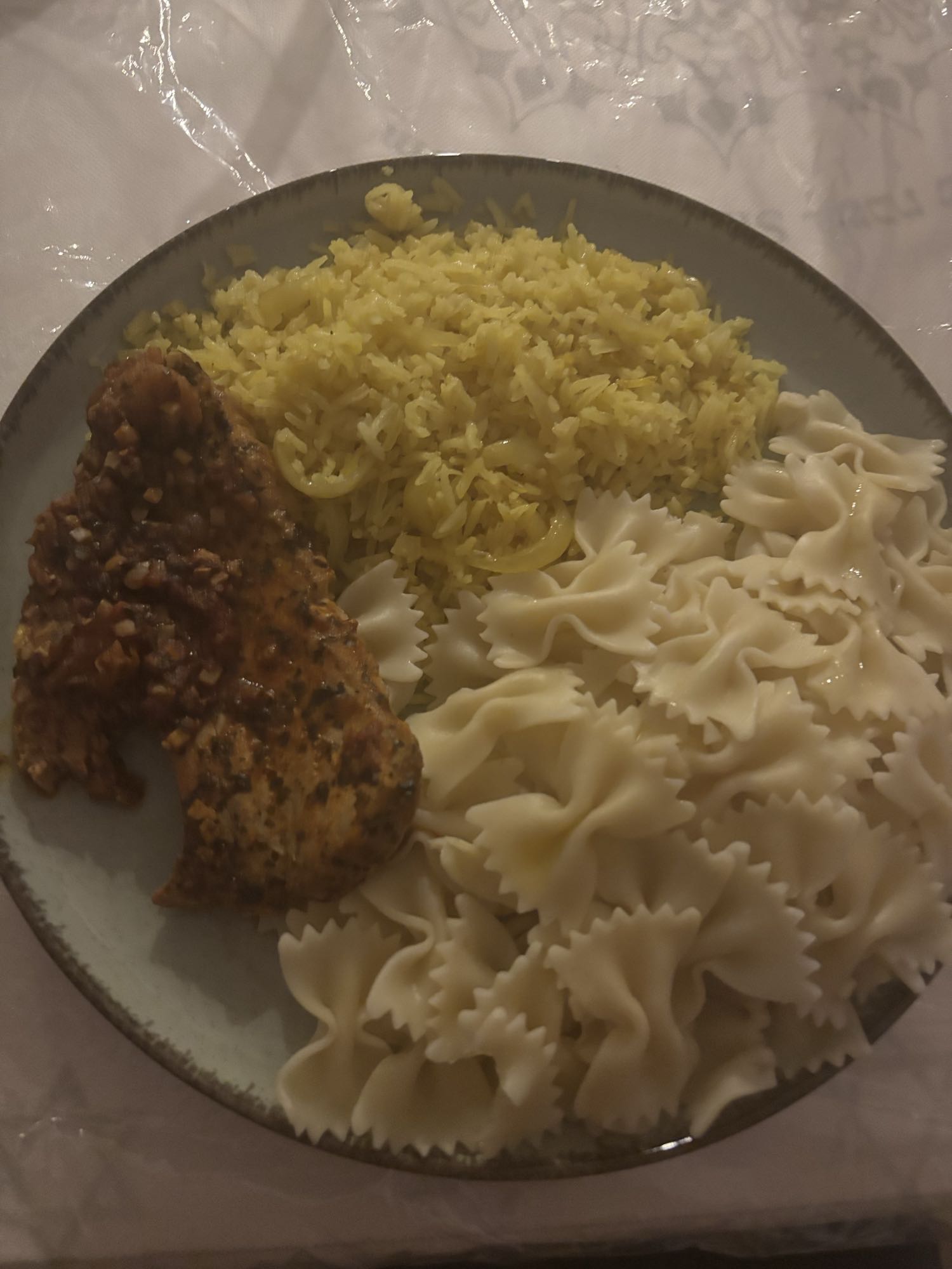 Poulet, riz et pâtes