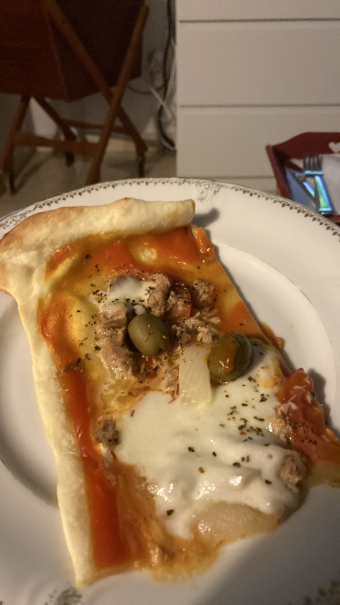 Hemlagad pizza med tonfisk