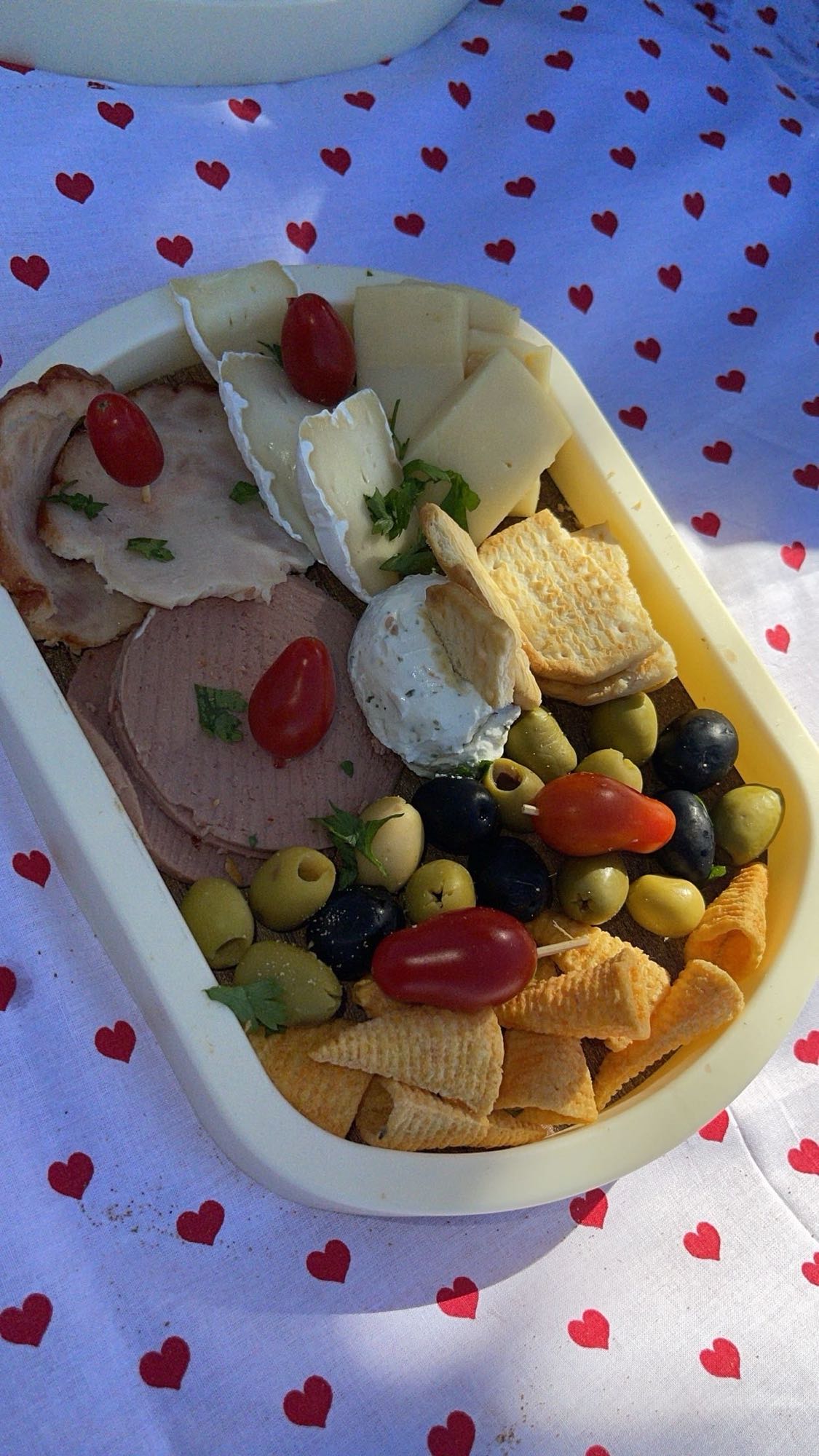 Assiette apéritive mixte