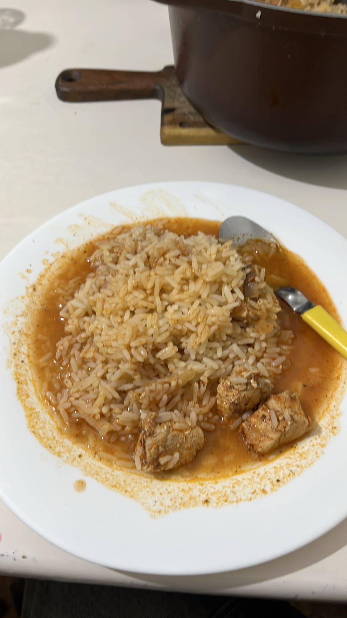 Arroz con pollo guisado