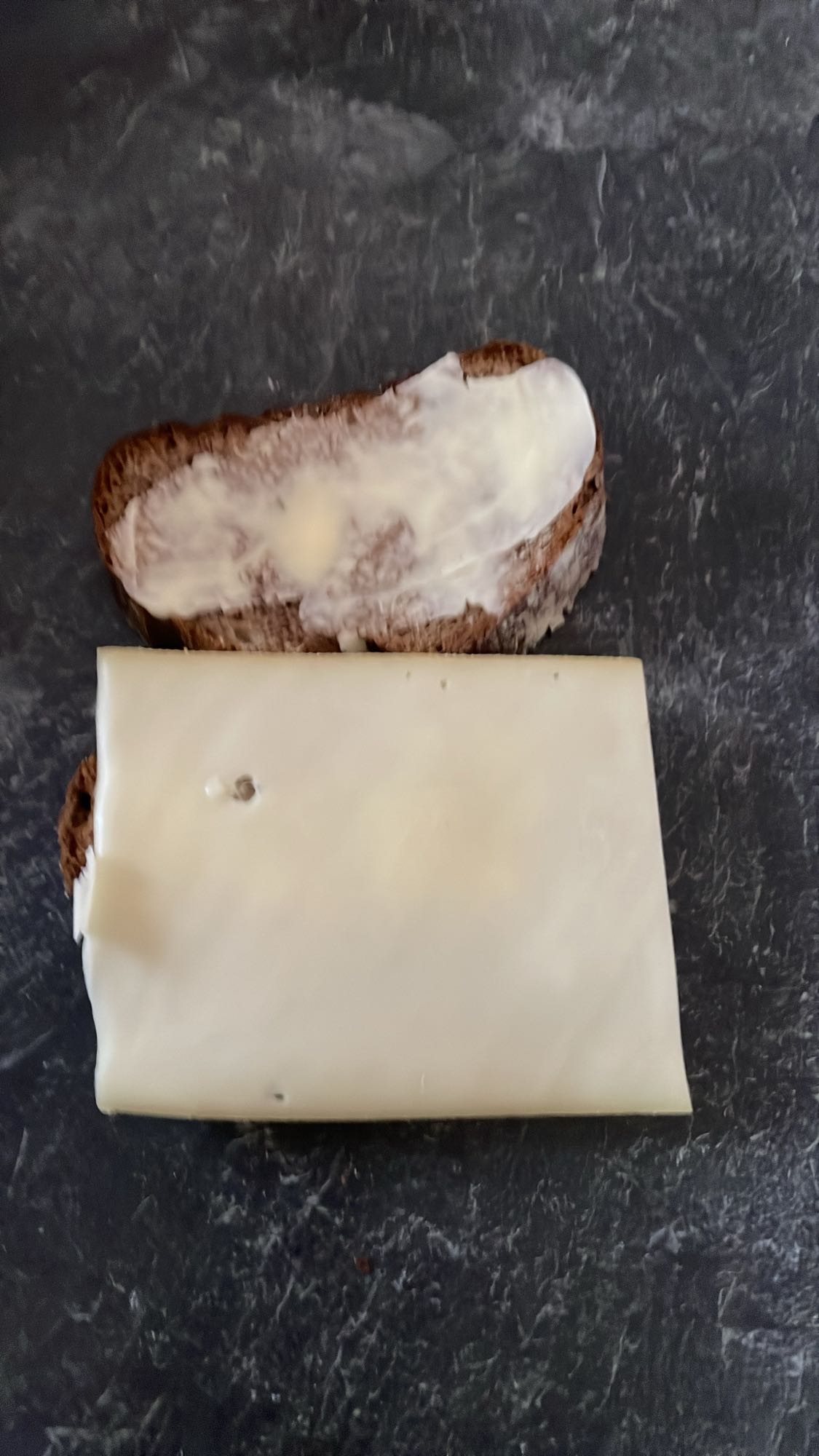 Tartine fromage beurre