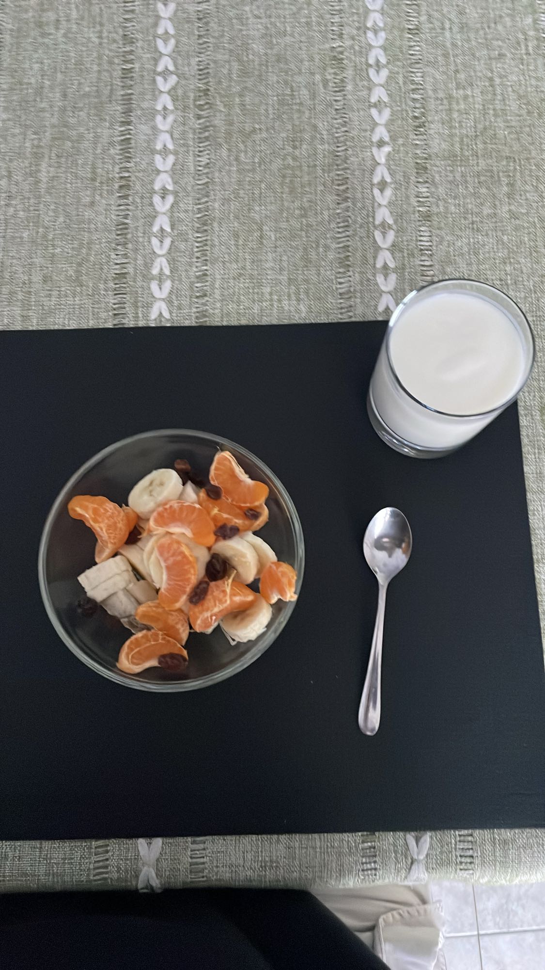 Fruktsallad med mjölk