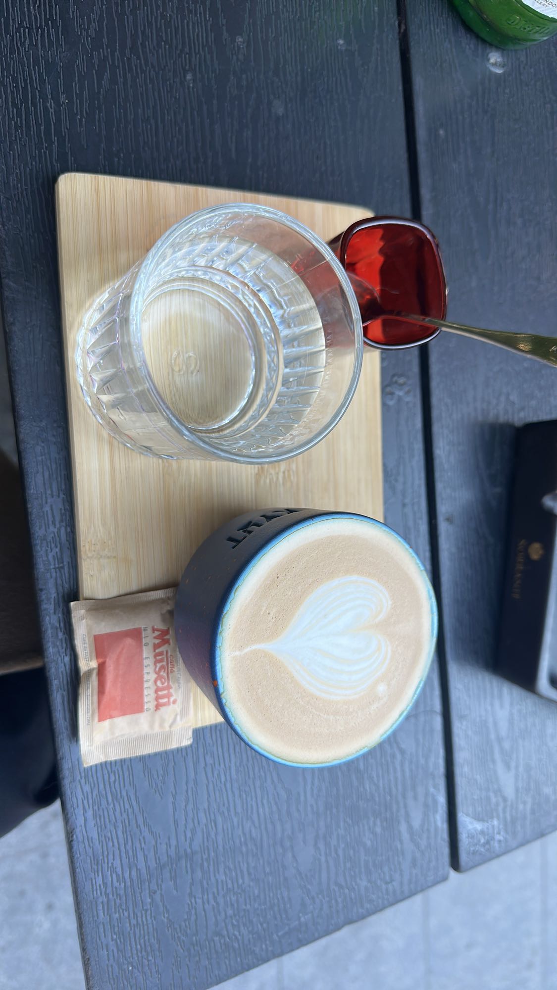 Latte with water & candy