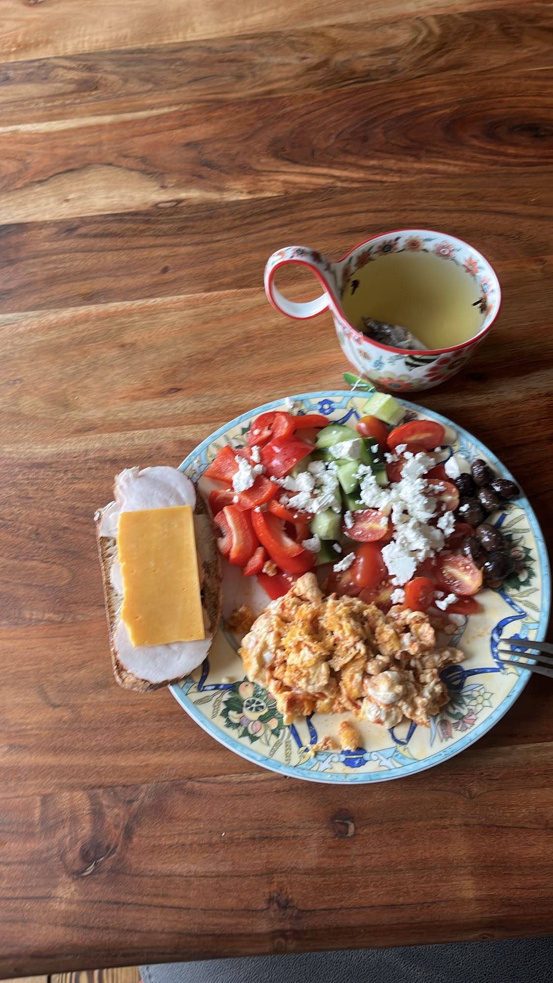 Ochtendbord met salade