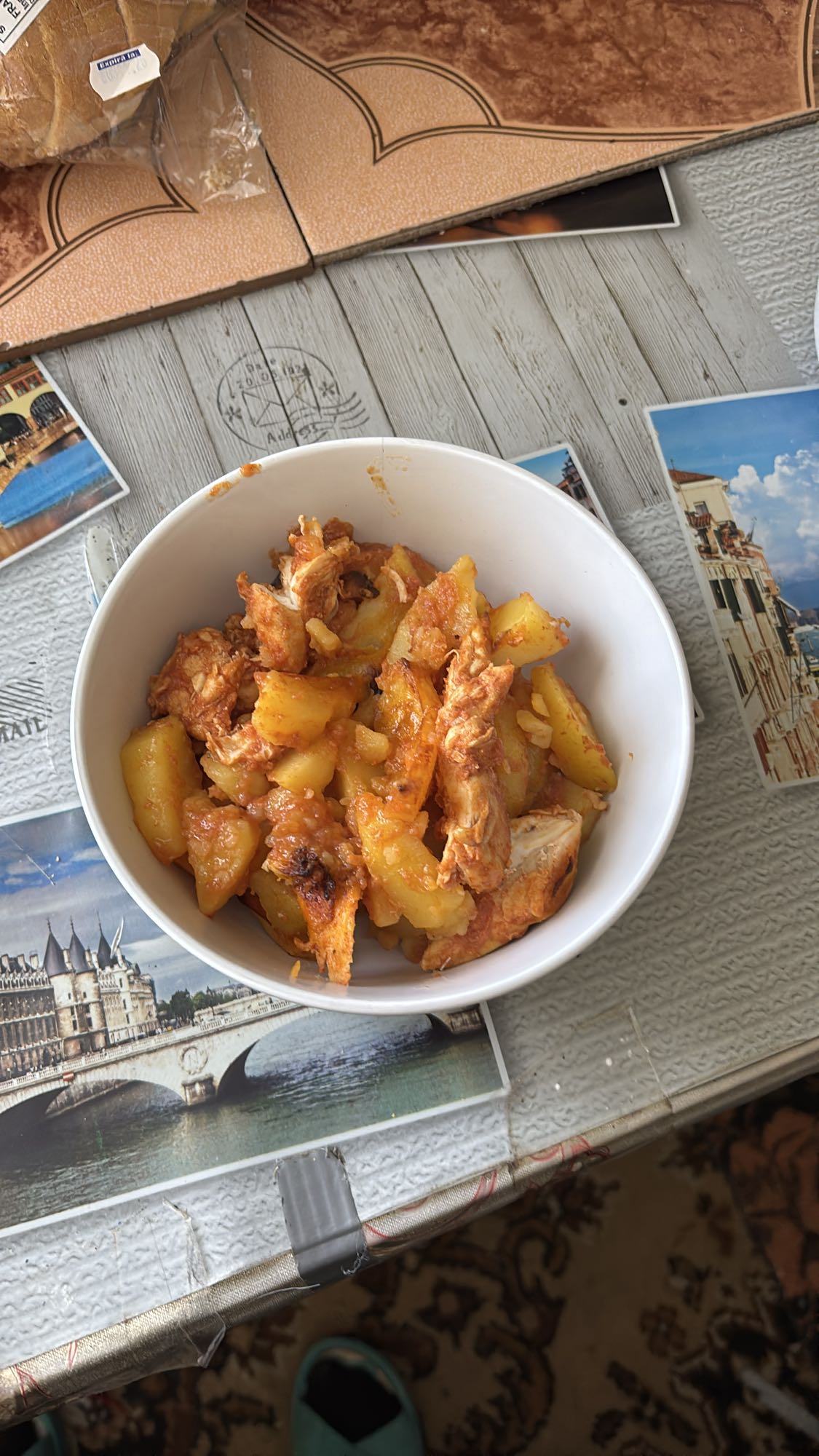 Pui cu cartofi la cuptor