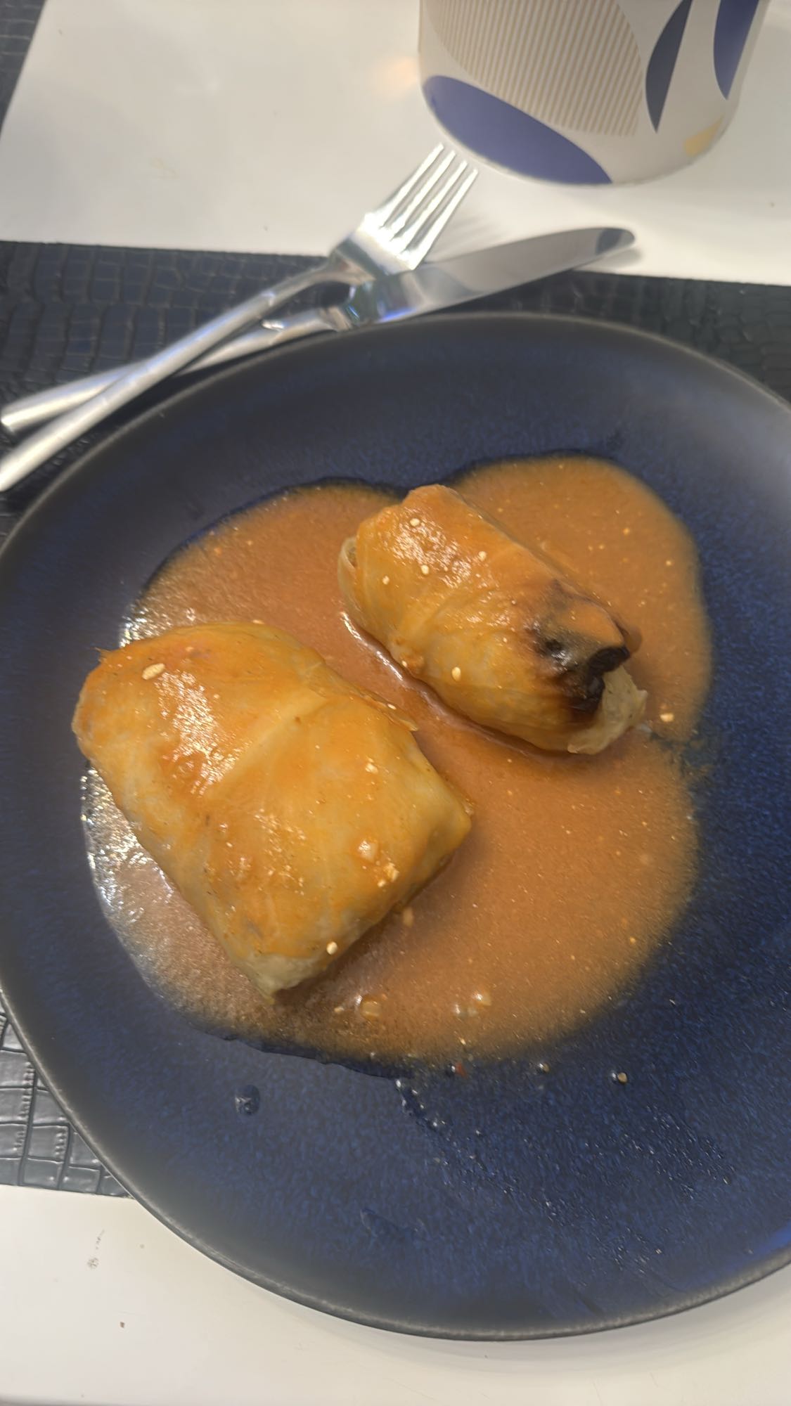 Gołąbki w sosie pomidorowym