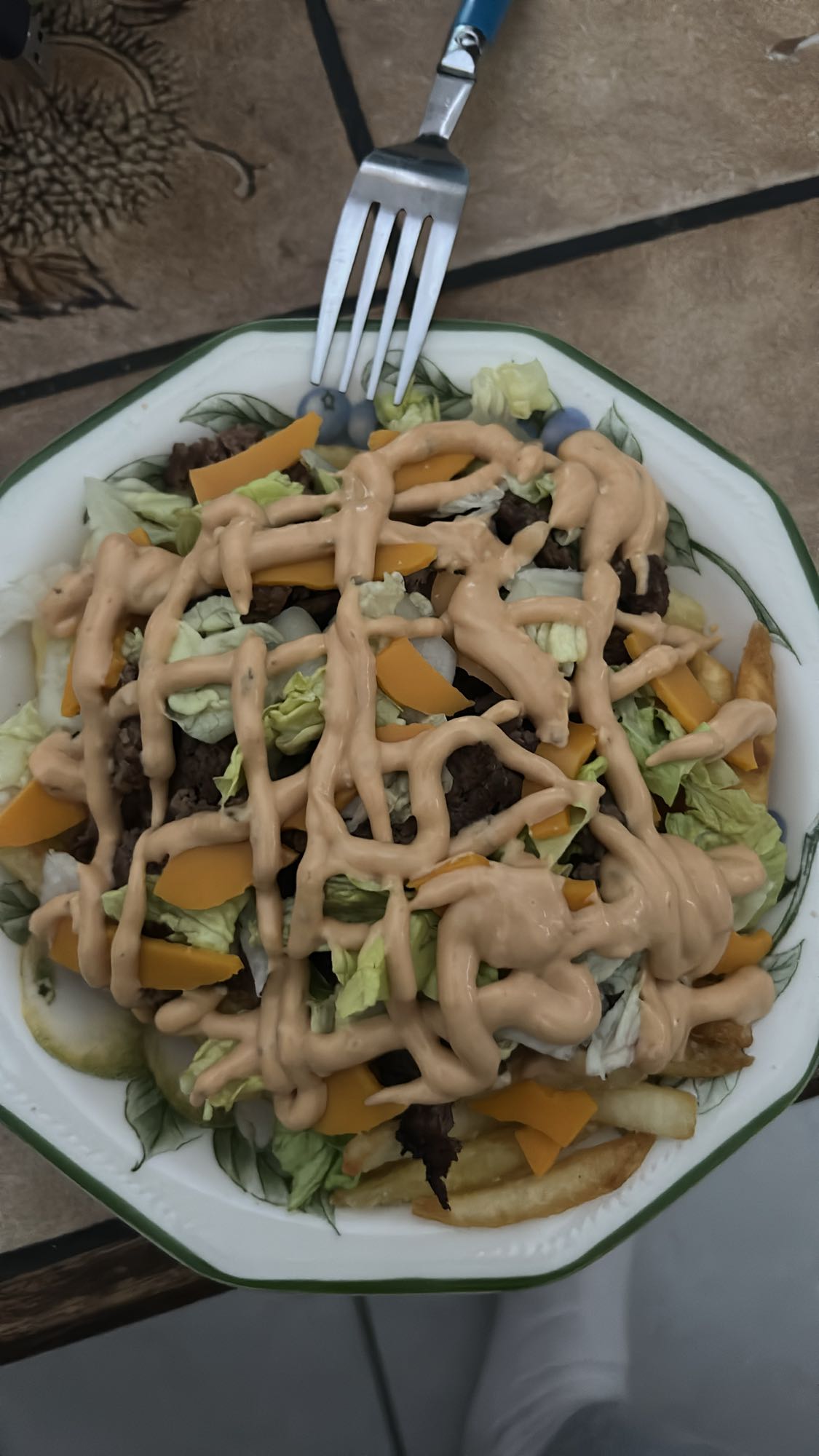 Salade burger maison