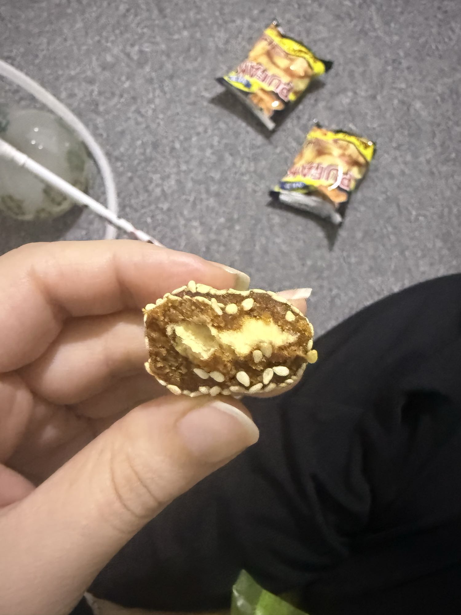Sesame biscuit snack