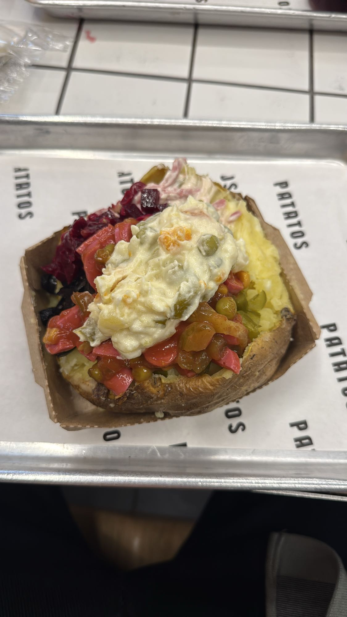 Картофель с салатами