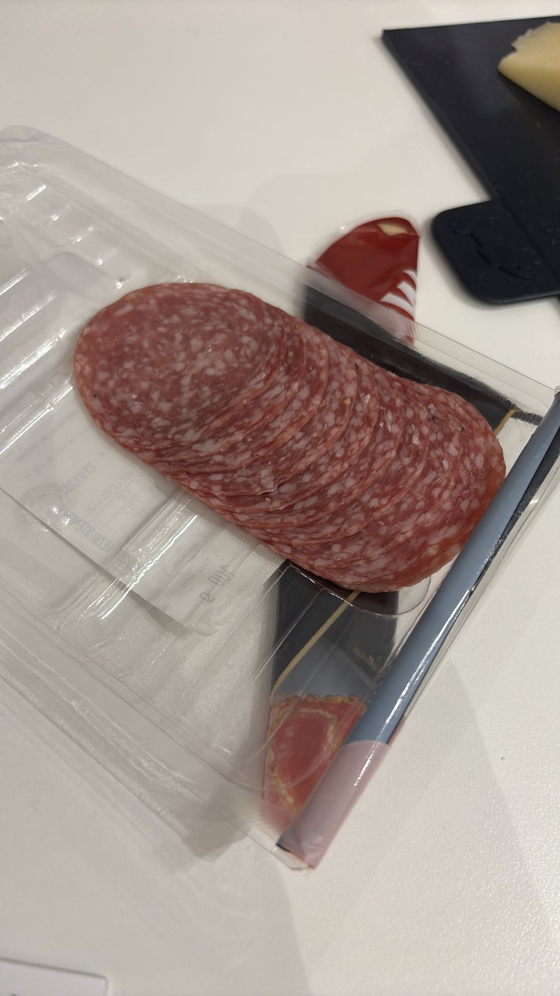 plastry salami