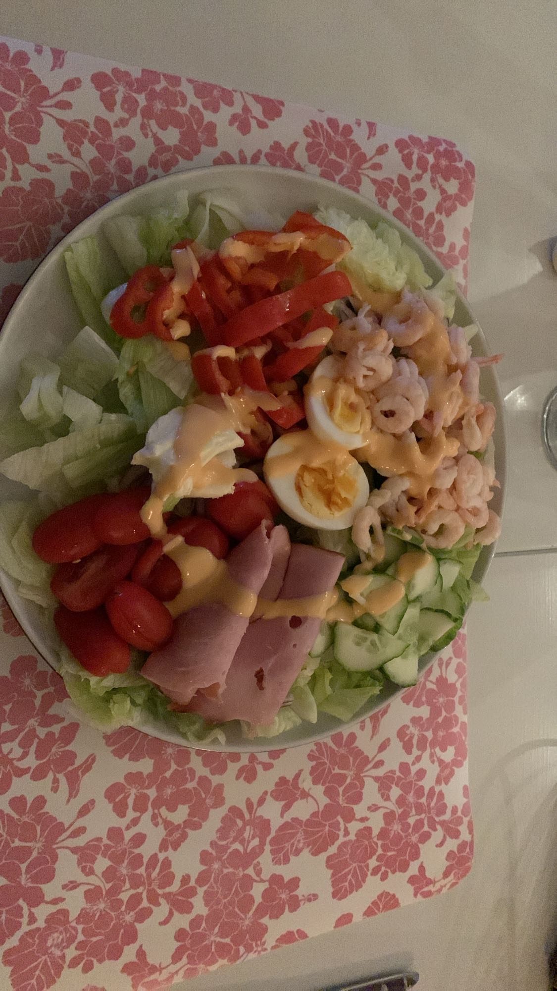 Kall sallad med skinka & räkor