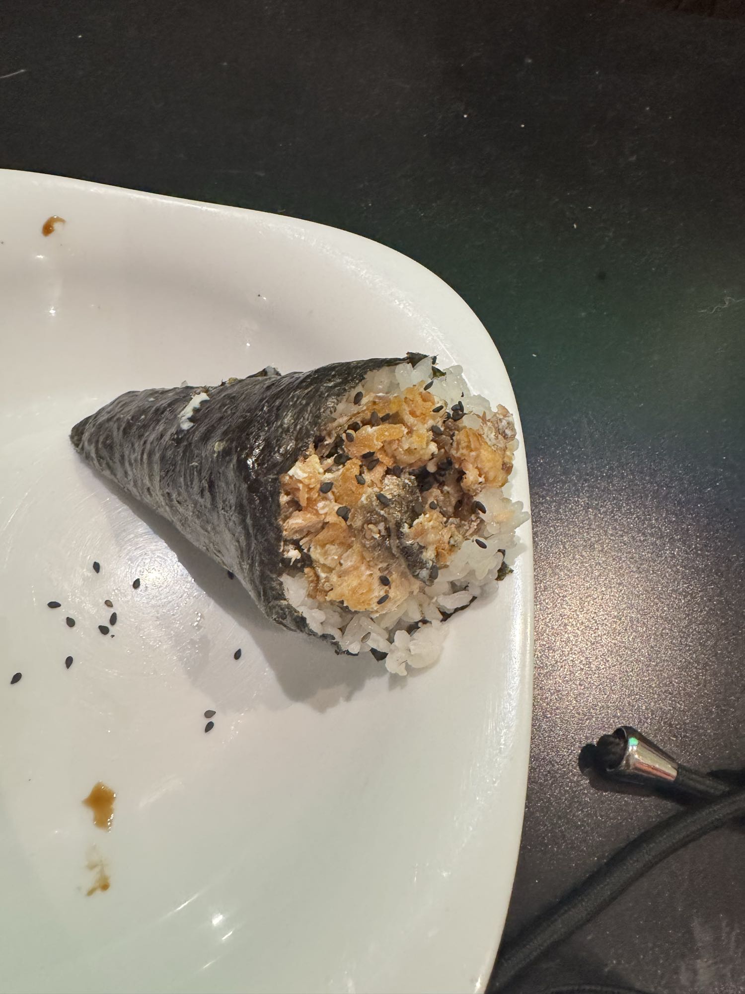 Temaki de peixe empanado