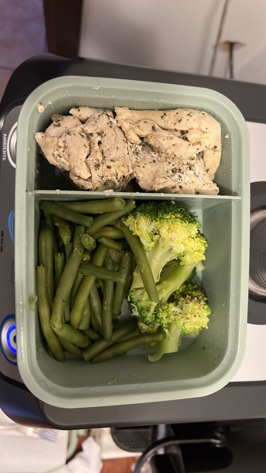 Tavuk ve Sebze Kutusu