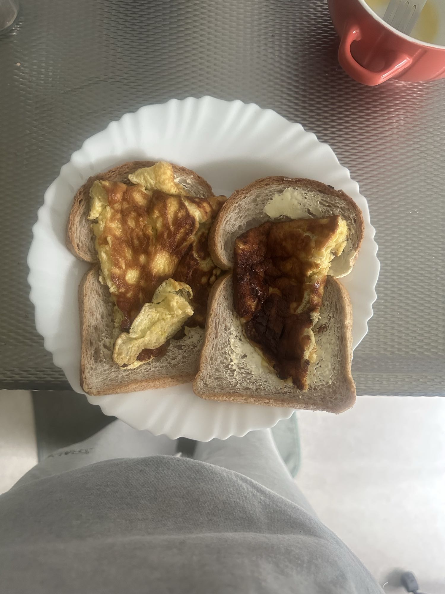 Omelet op brood