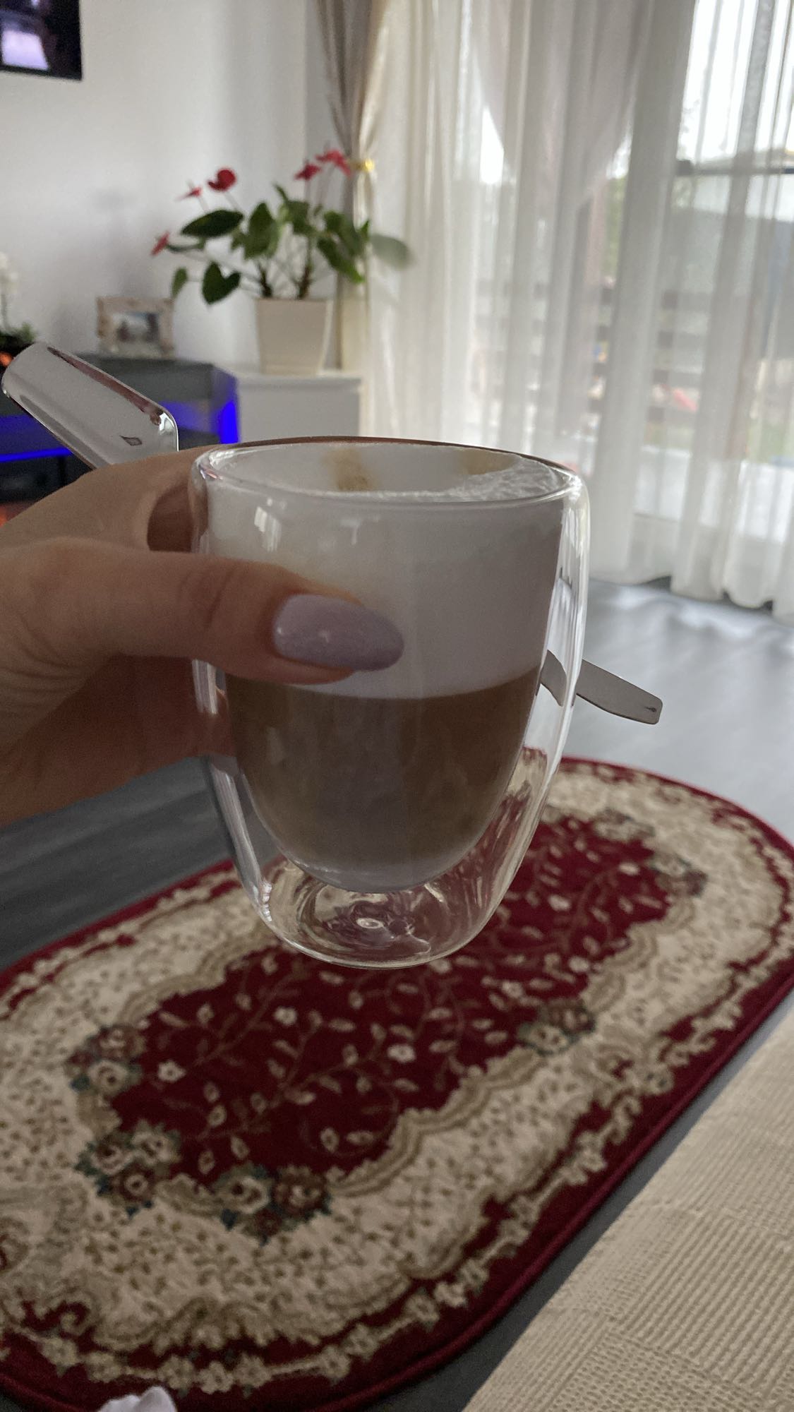 Cafea cu lapte spumat