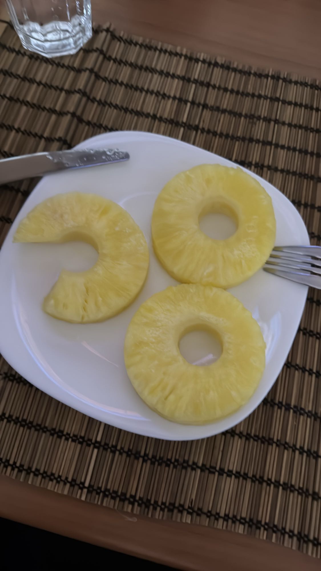 Rodajas de piña fresca
