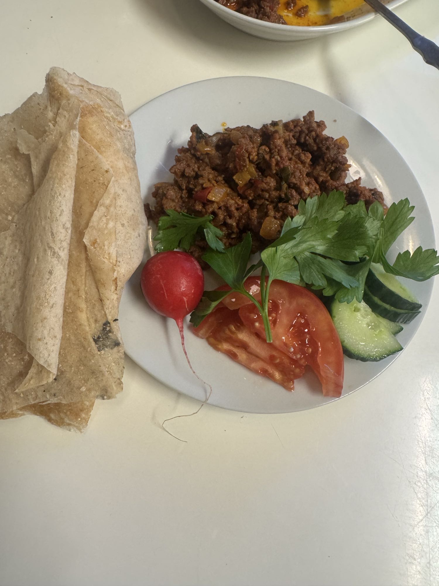 Köttfärs med grönsaker & bröd