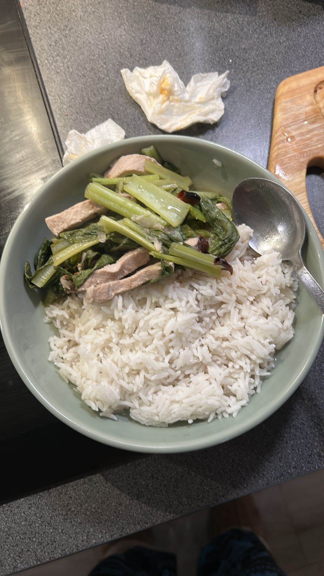 Ris med svin og grønnsaker