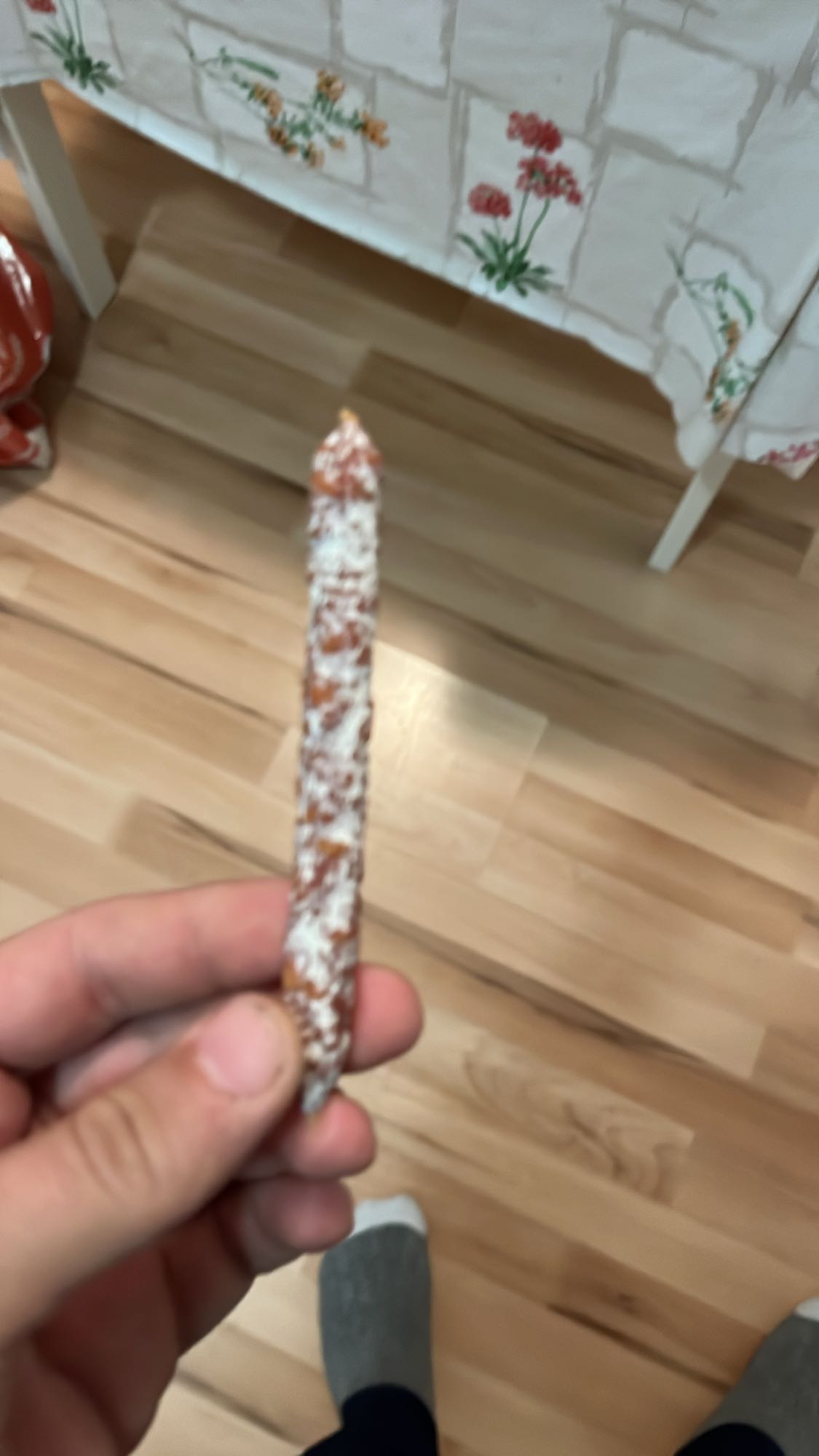 сушен колбас с подправки