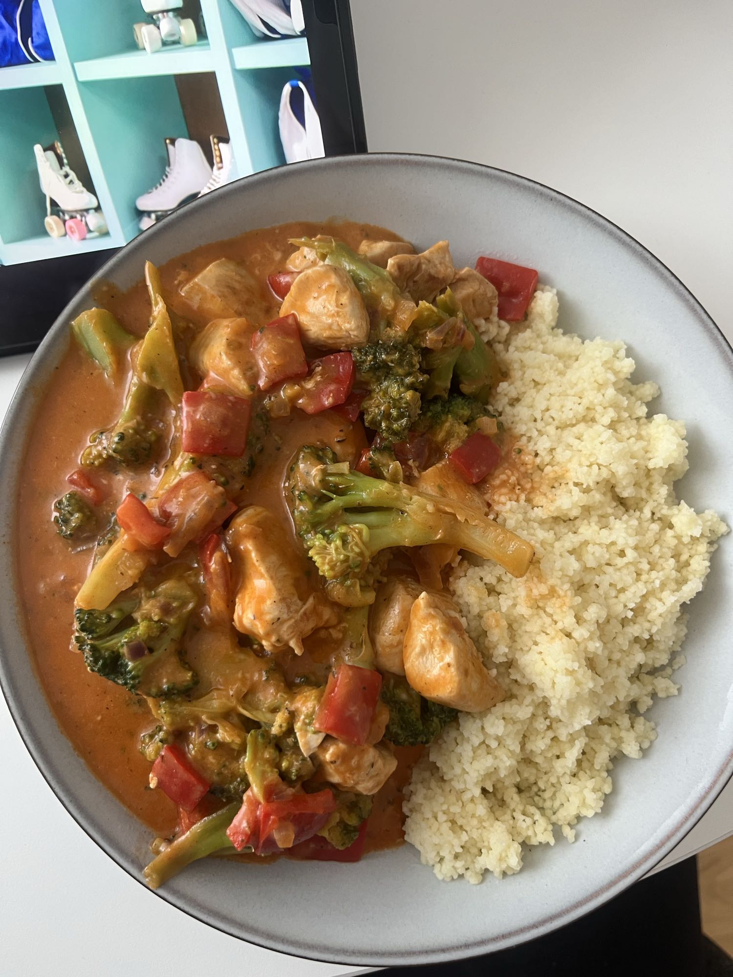 Kip curry met couscous