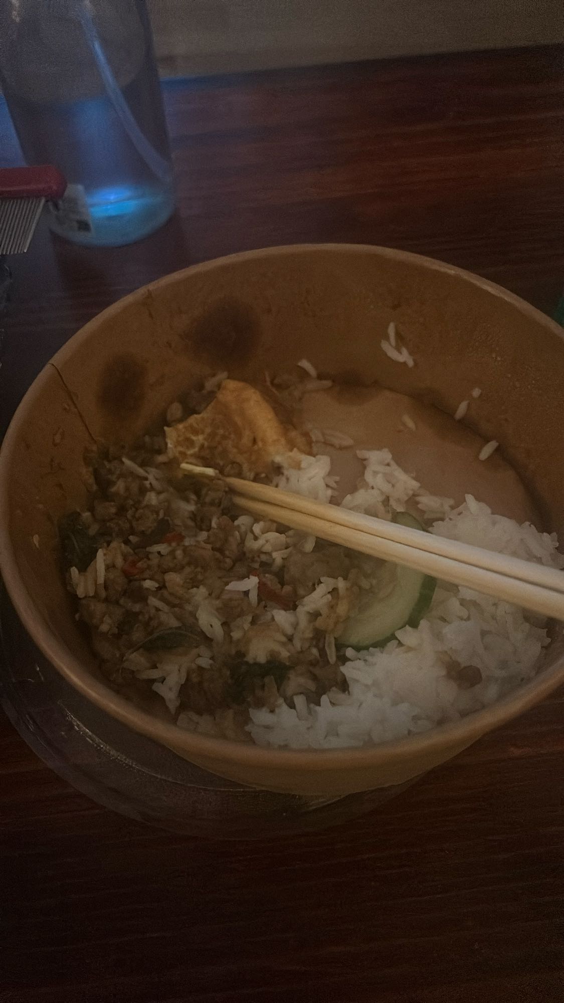 Riz sauté au bœuf et œuf