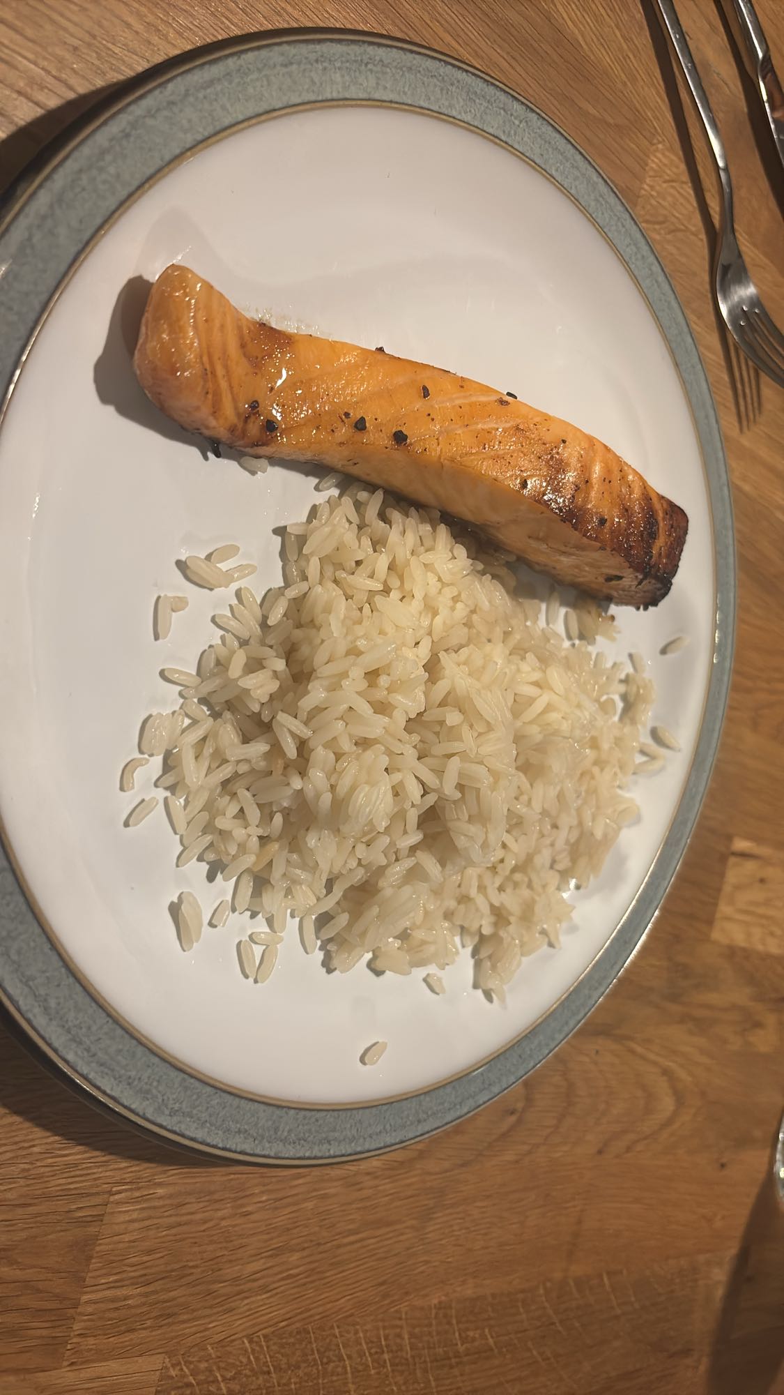 Grilled Salmon with Rice