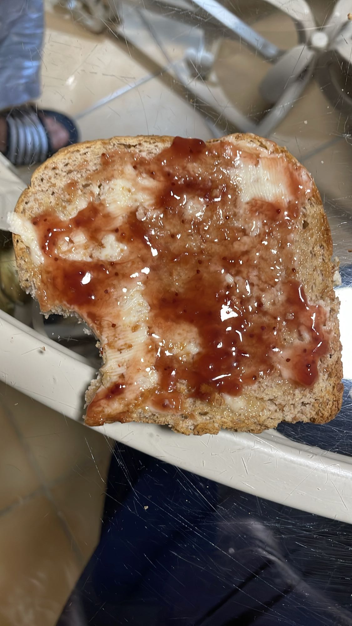 Tartine confiture beurre