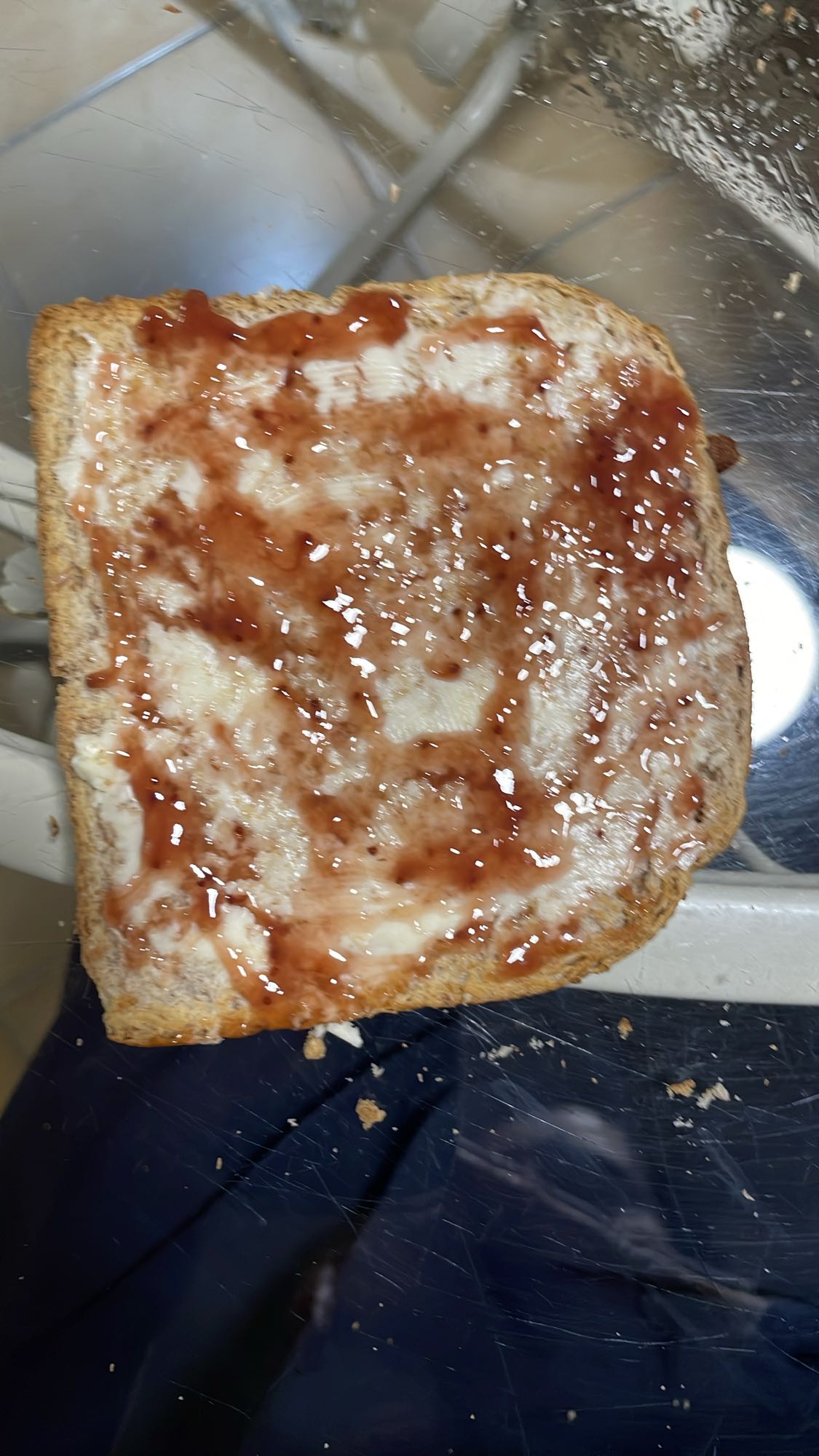 Tartine confiture beurre