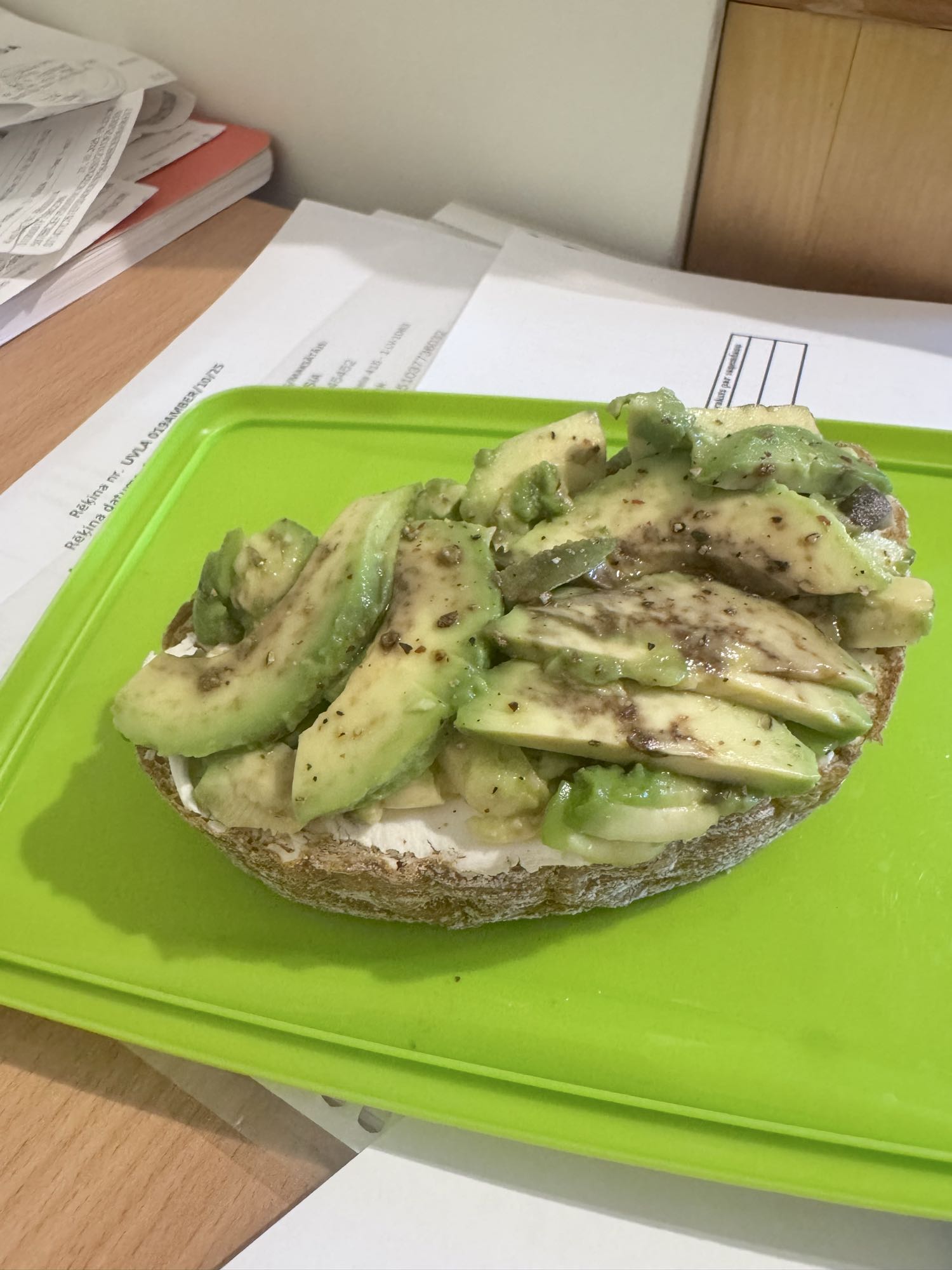 Авокадо тост с сыром