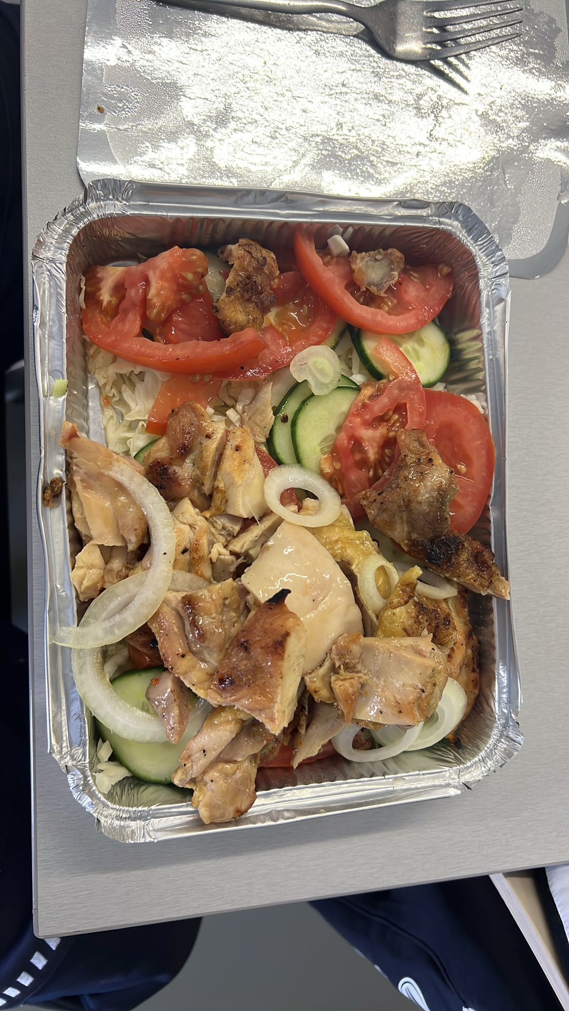 Kurczak z warzywami i ryżem