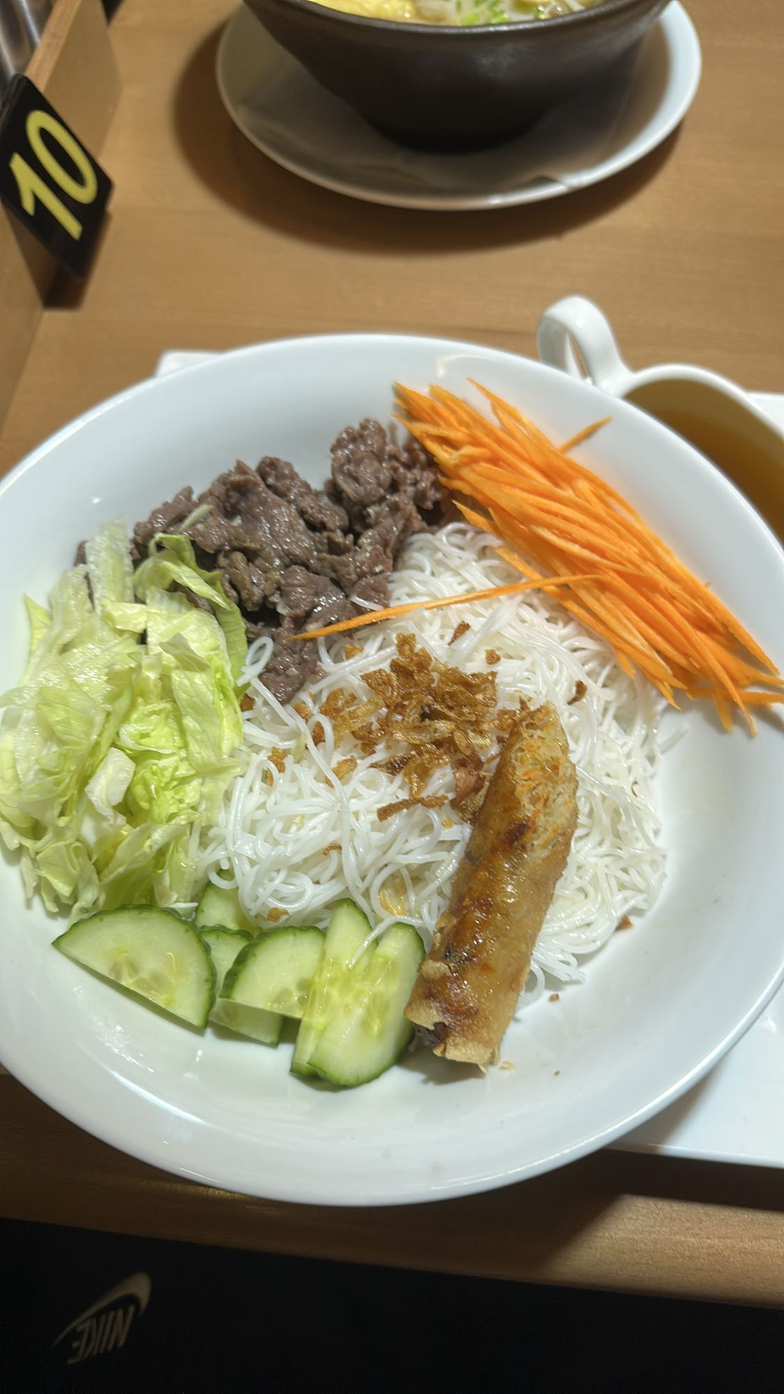 bun vietnamita con ternera