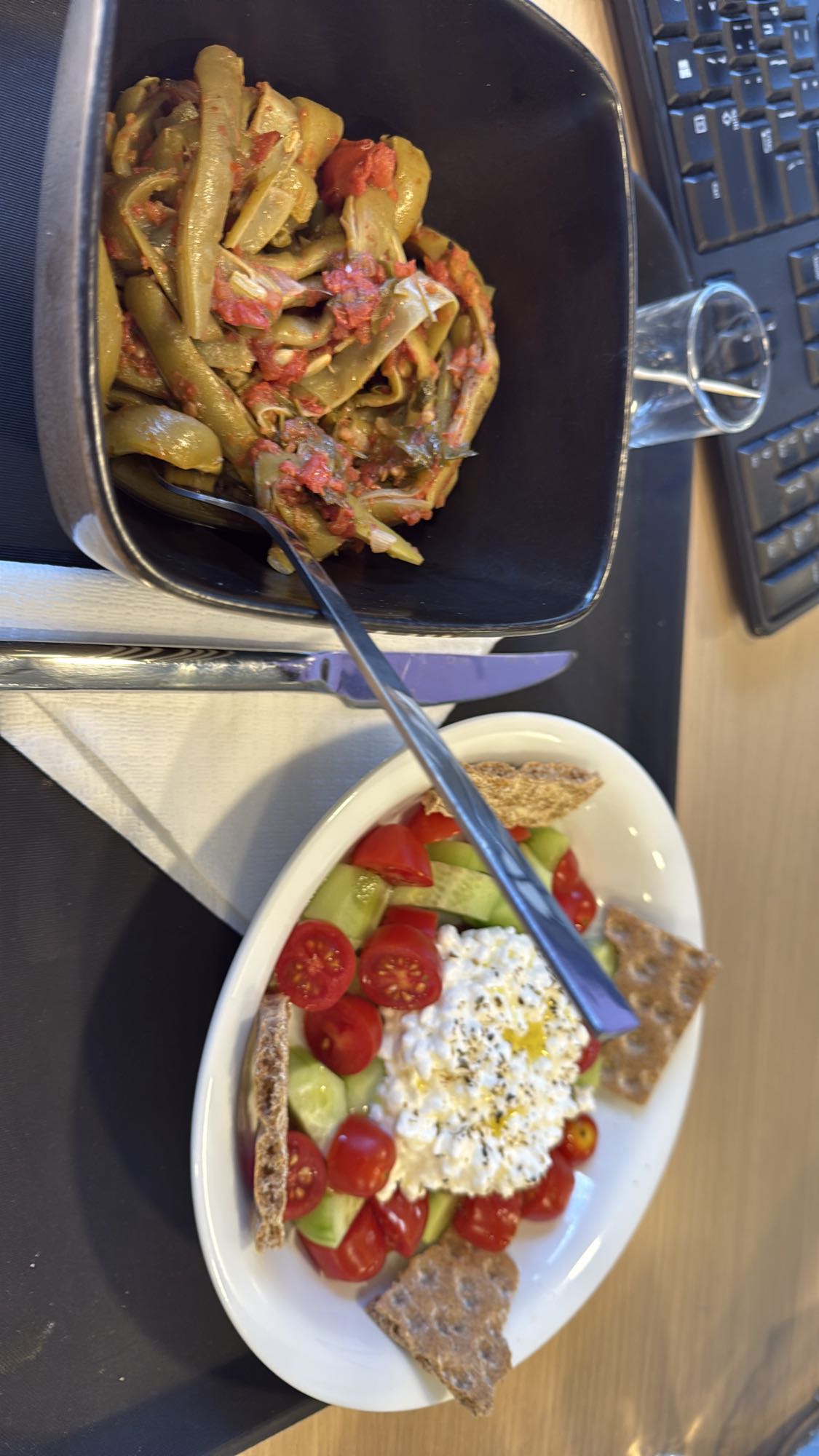 Φασολάκια & σαλάτα κότατζ