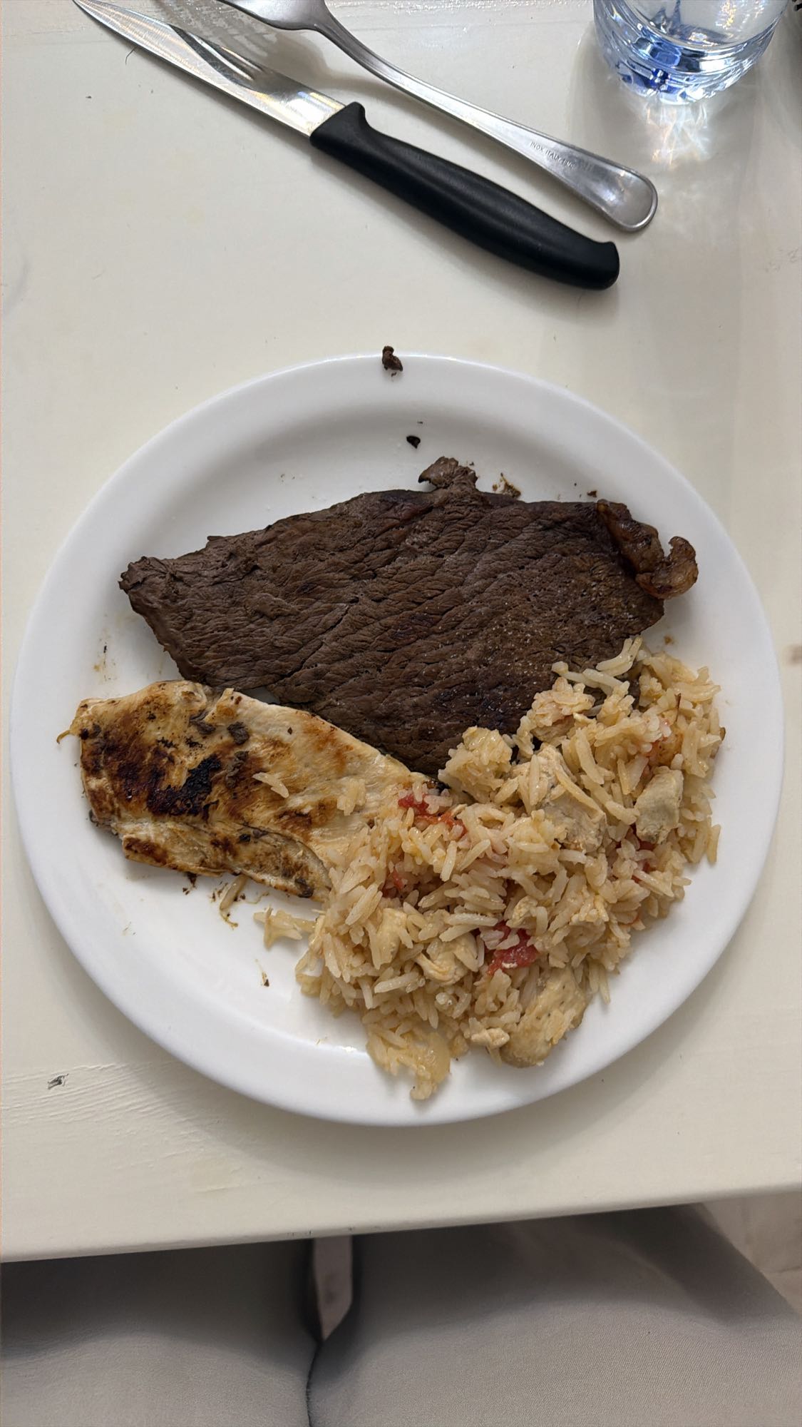 Steak, poulet et riz