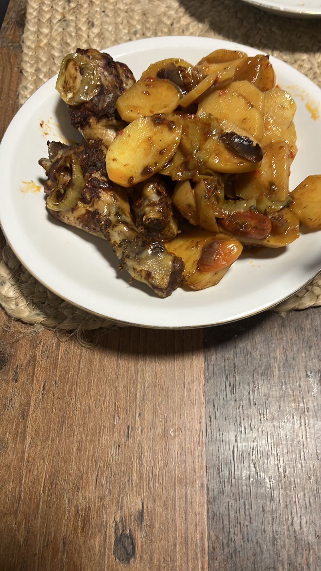 Tavuklu Patates Güveç