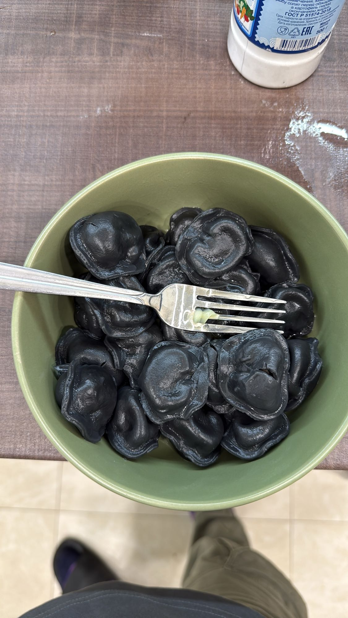 черные пельмени