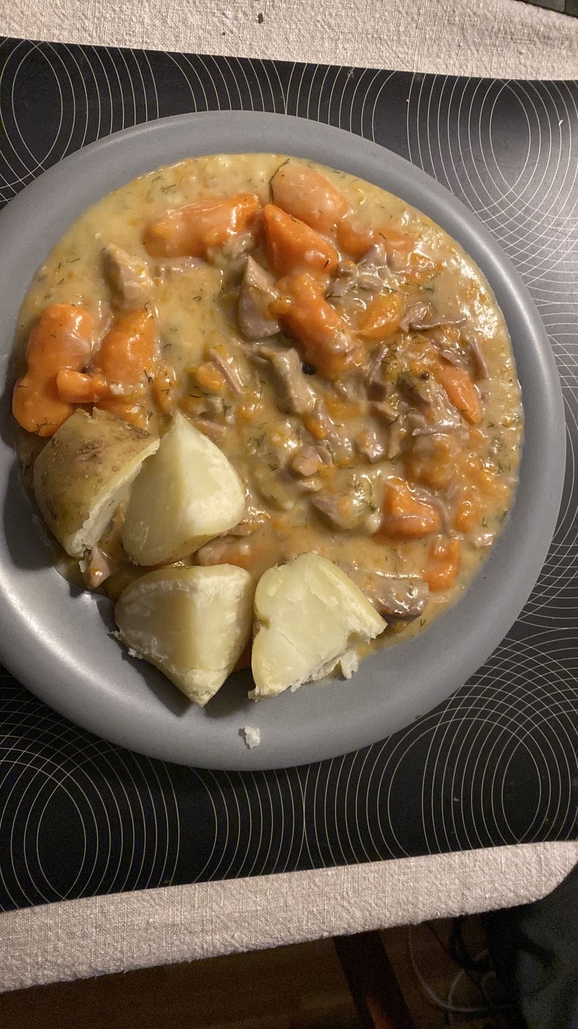 Köttgryta med potatis