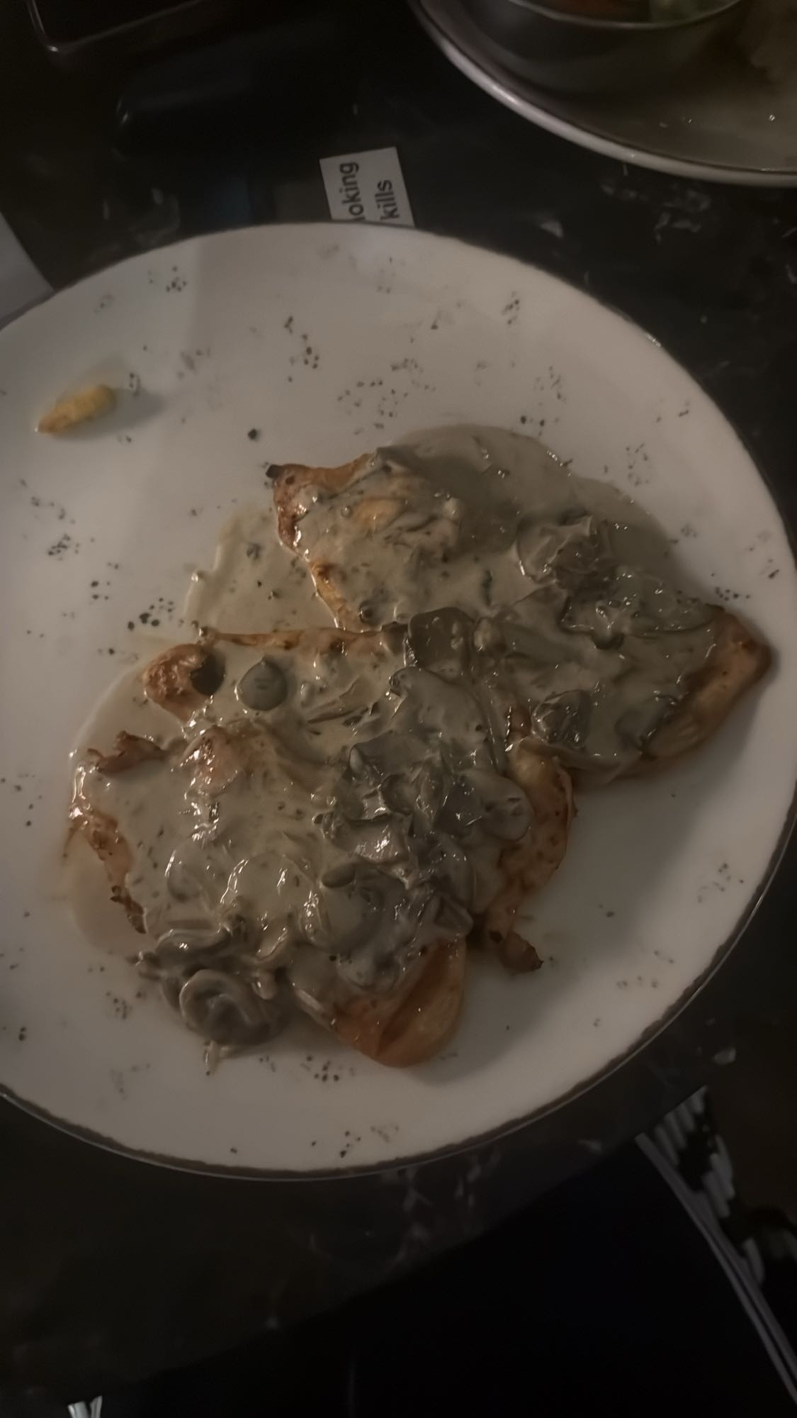 Kremalı mantarlı tavuk