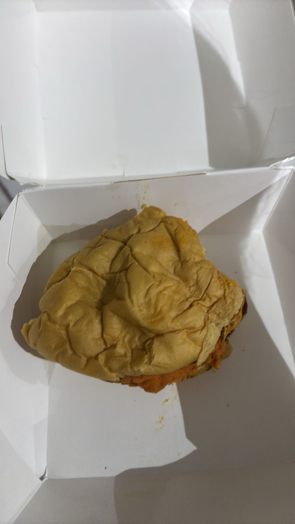 ساندويتش دجاج مقلي