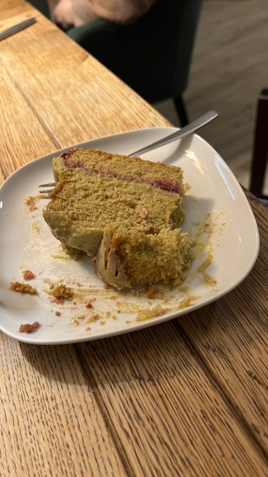 Ciasto z kremem i dżemem