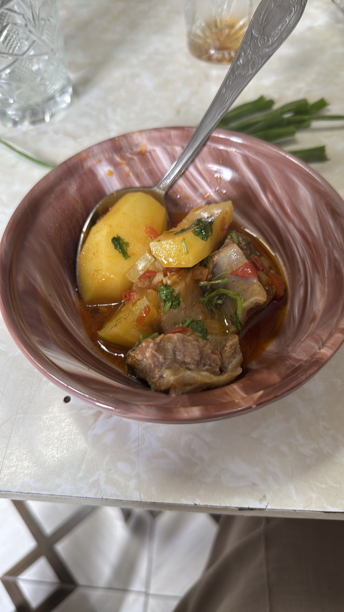 тушеное мясо с картошкой