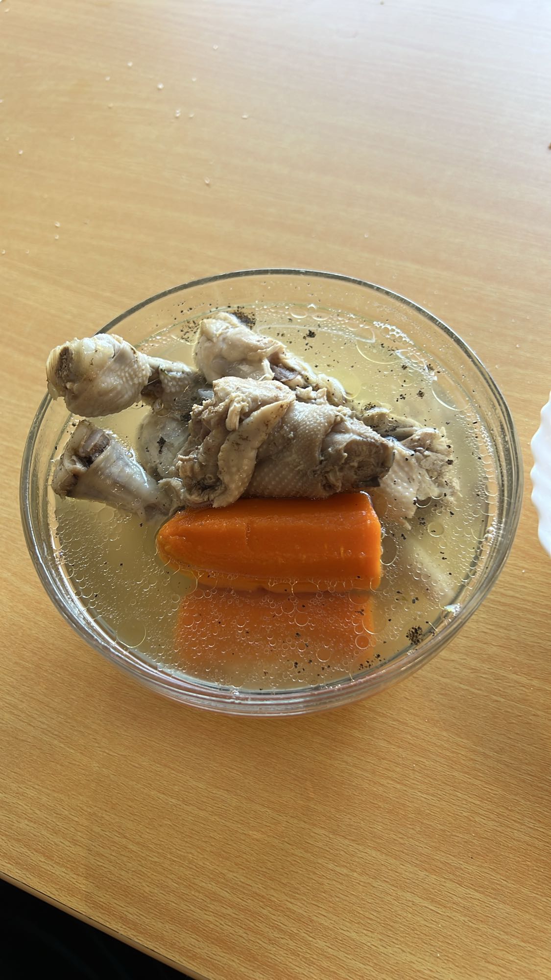 Supă de pui cu morcovi