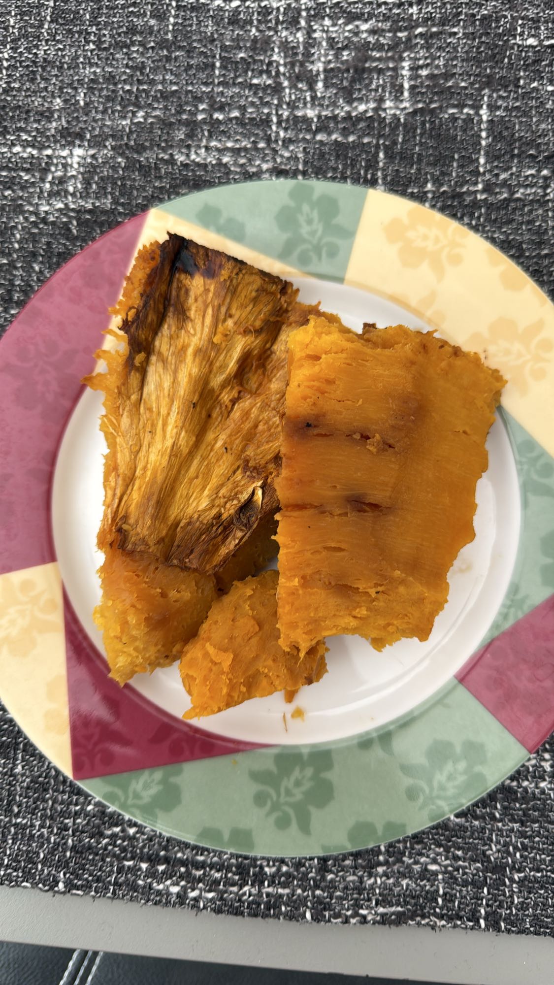 Mâncare de manioc copt