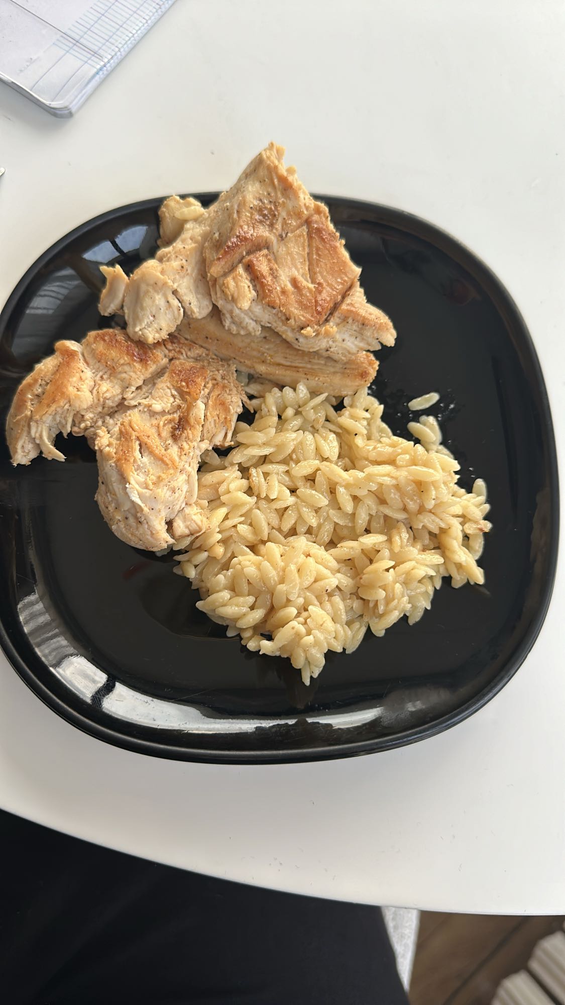 Piept de pui cu orzo