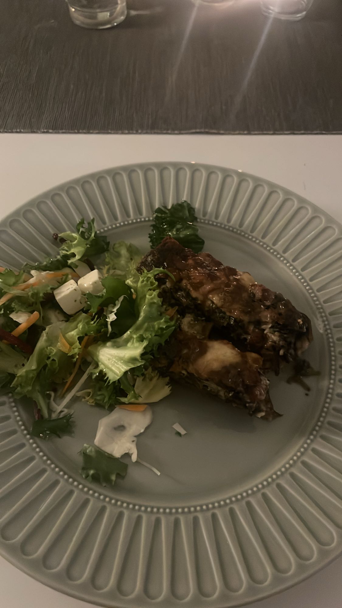 Lasagne med sallad