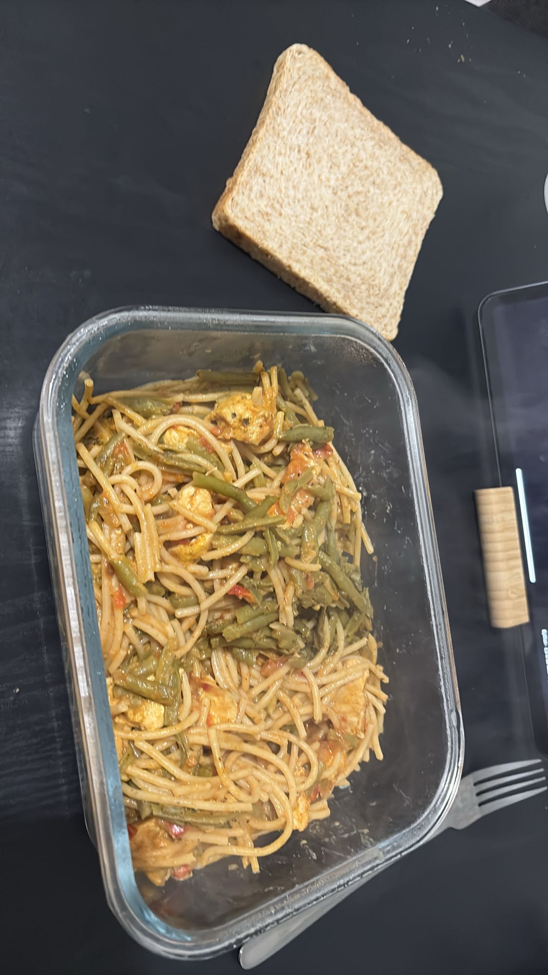 Spaghetti légumes et pain